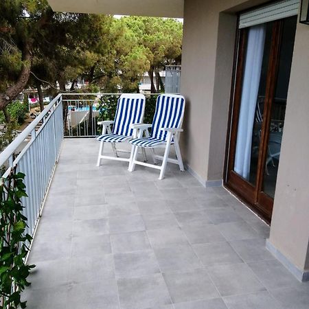Apartamento Con Terraza En La Playa De La Fosca Palamos Bagian luar foto